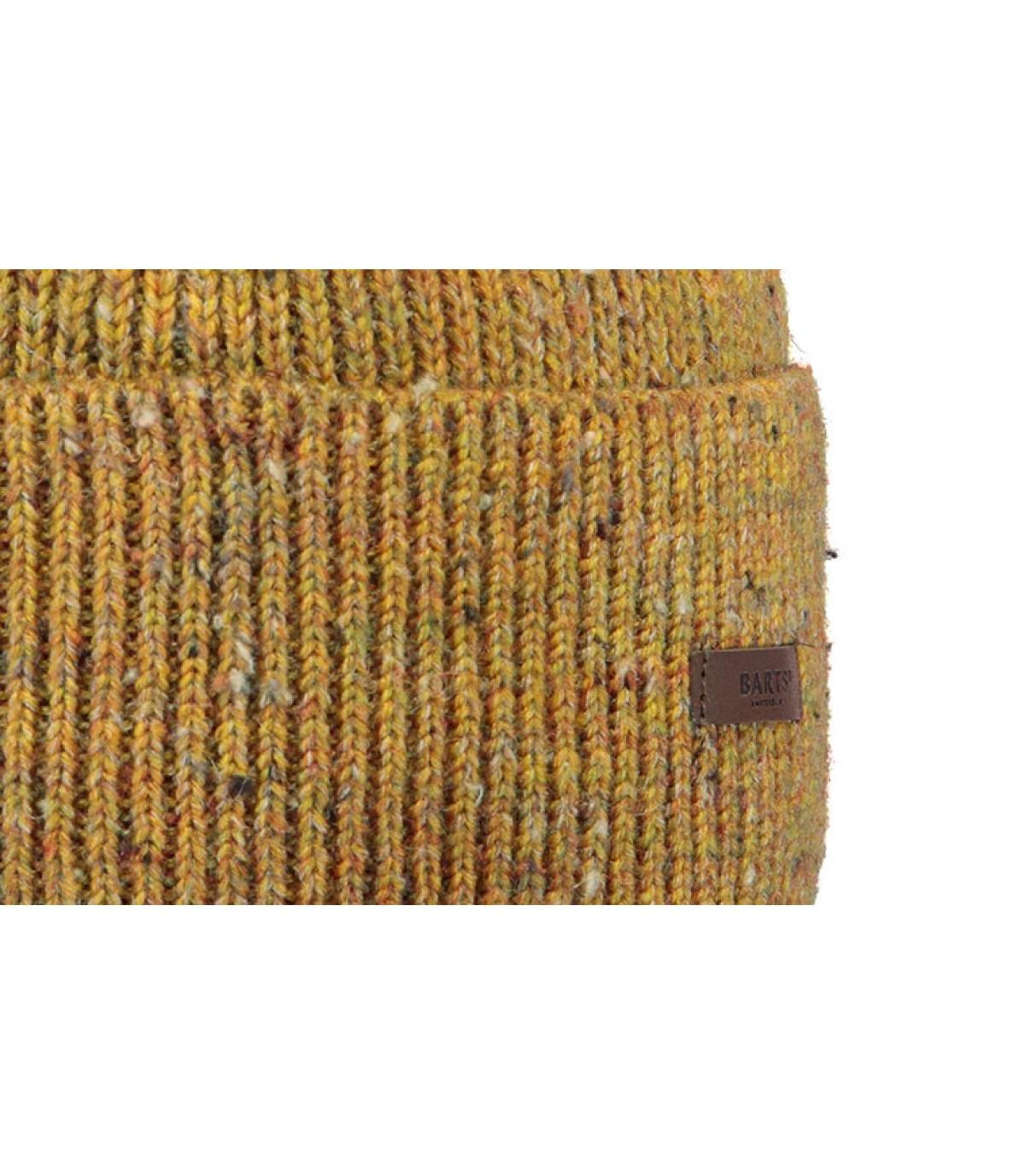 cappello pompon di senape giallo cappello pompon di senape giallo